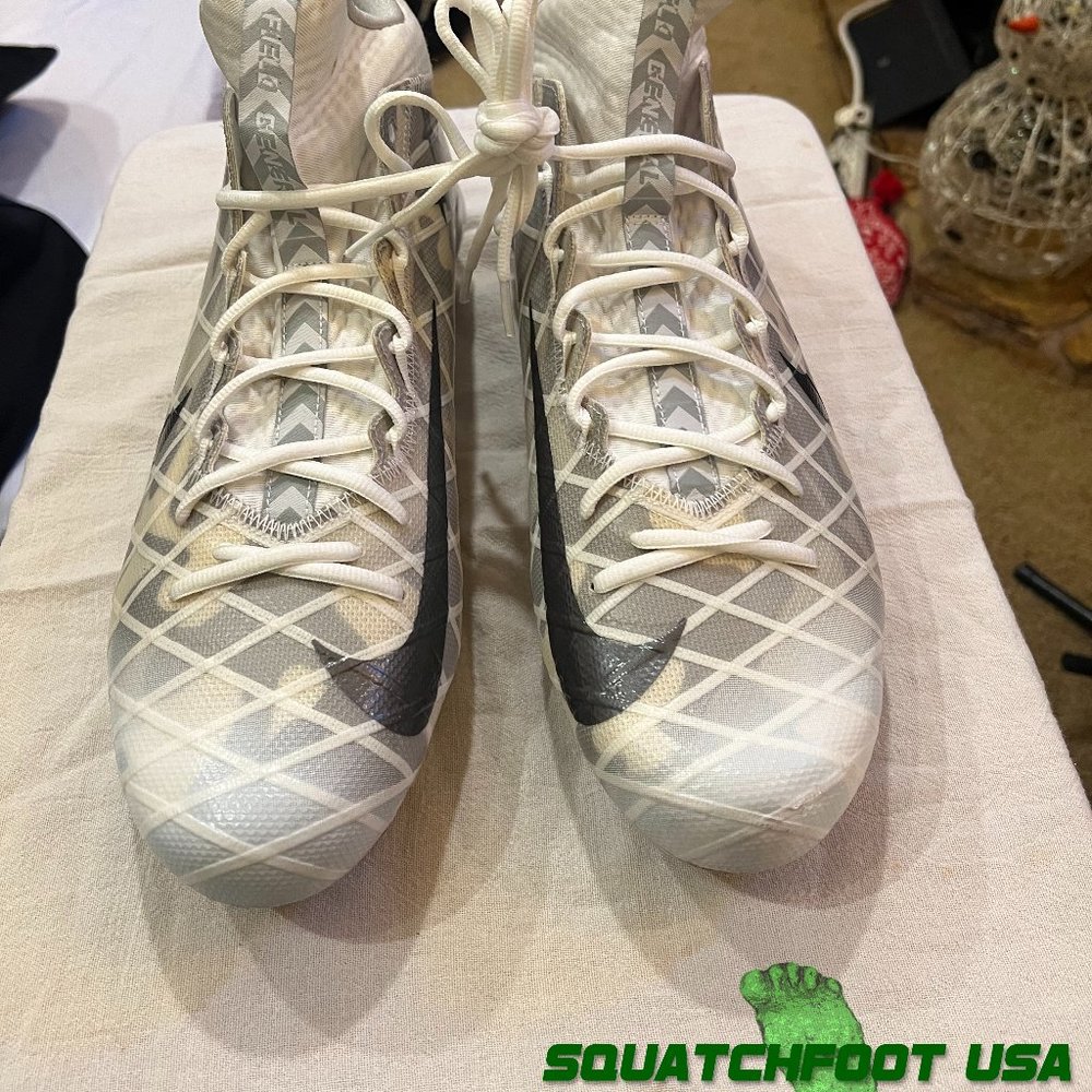 Mens Nike Field General Elite TD Mid Football Cleats White/Gray Camo Size 16